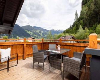 Apartment in Strass im Zillertal in a beautiful setting - Strass im Zillertal - Balcony