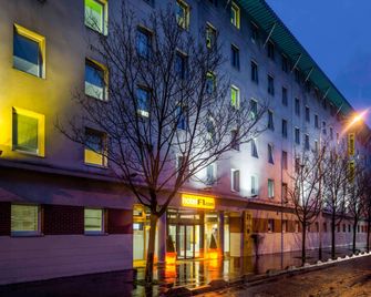 Hotelf1 Paris Porte de Montreuil - Баньоле - Будівля