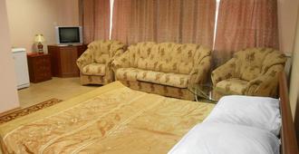 Hotel Mayak - Surgut - Bedroom