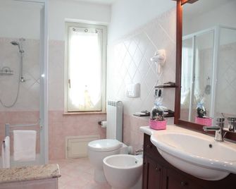 B&B Villa Isa - Drapia - Bagno