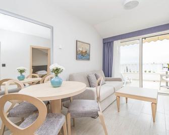 Aparthotel Flora - Tučepi - Phòng ăn