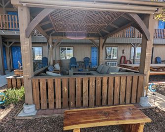 Mesa Moon Motel - Cedaredge - Patio