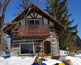 Gerbers 1870 Chalet - A touch of Bavaria in Canada - Killaloe - Vista del exterior