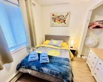 Flying Bear “A”- 3-bedroom 1.5 bath Comfortable Home - Kodiak - Bedroom