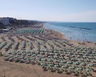 Glave Rooms - Termoli - Strand