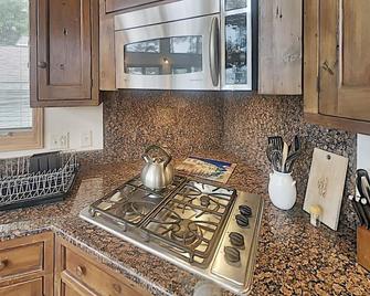 Olson Bay Getaway - Edgerton - Cocina