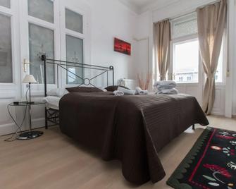 Butterfly Home Danube - Budapest - Bedroom