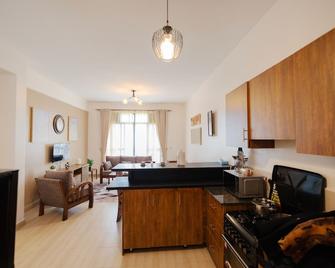 Apartment in Entebbe 1 - Entebbe - Wohnzimmer