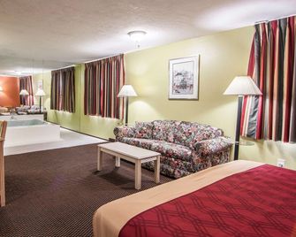 Rodeway Inn Willamette River - Corvallis - Living room