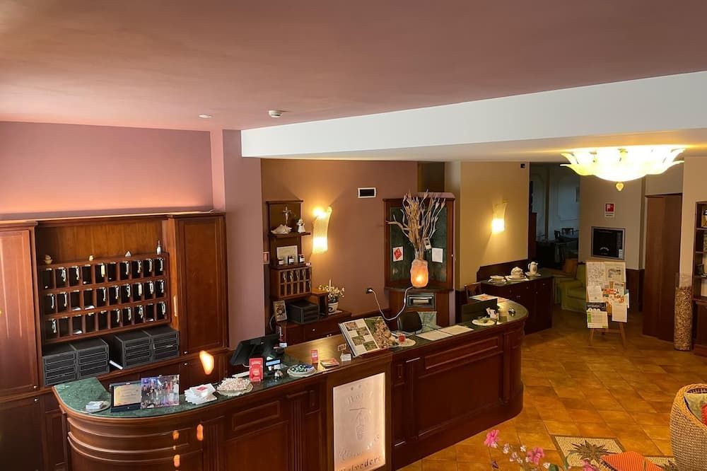 Hotel Belvedere - Alice Bel Colle