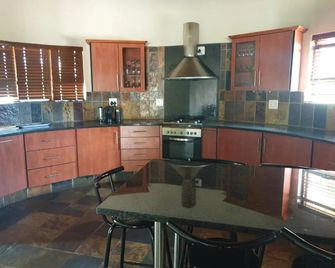 Makhato Bush Lodge 86 - Bela-Bela - Кухня