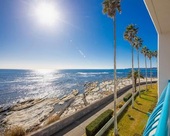 Hotel Green Plaza Kamogawa - Kamogawa - Balcony