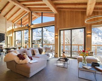 Sauna, bain à remous, vues imprenables et plus ! - Les Deux-Alpes - Salon