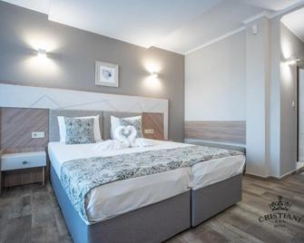 Cristiani Hotel Sozopol - Sozopol - Bedroom
