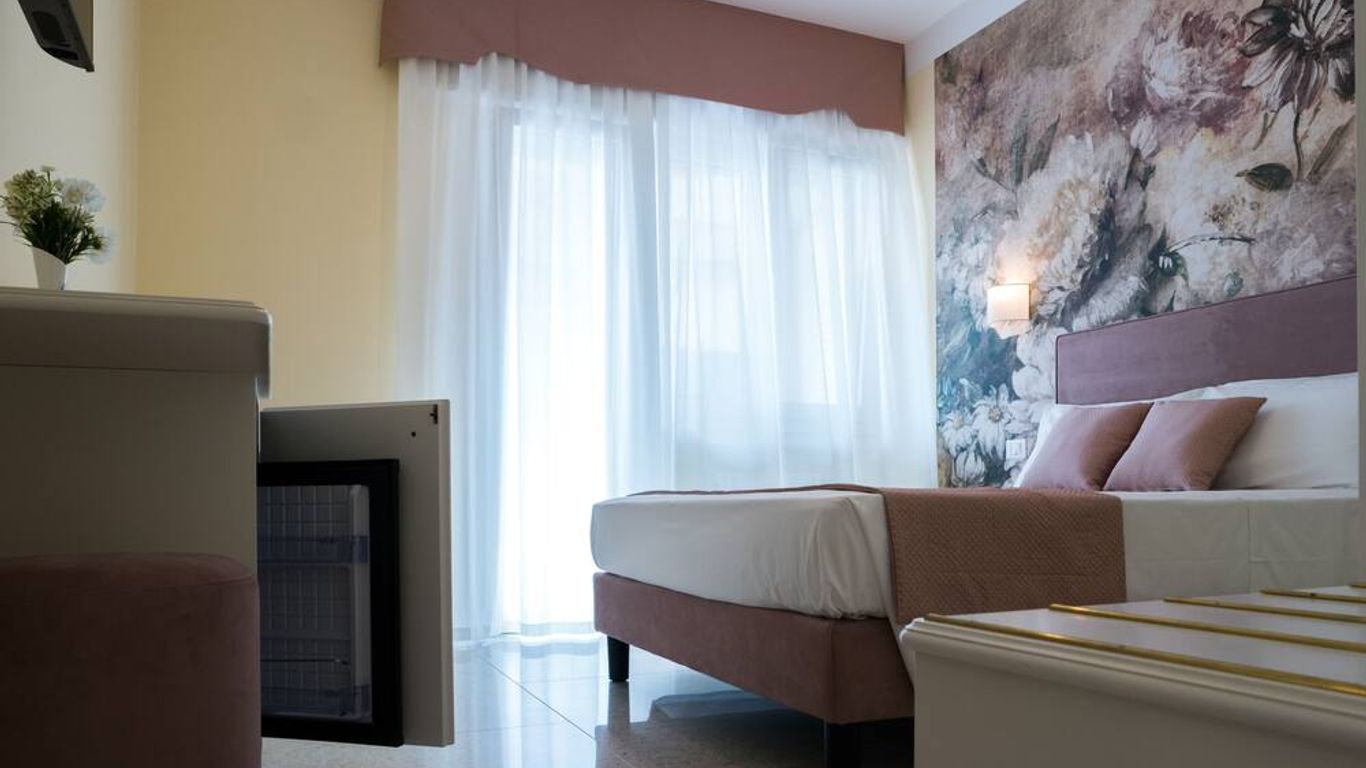 Guest House Train Station