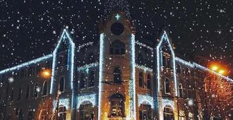 Grand Hotel Ukraine - Dniepr - Budynek