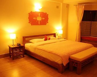 OYO Hotel Pink Door - Kālimpong - Bedroom