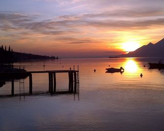 Apartment with parking space Romantic close to beaches and clubs - Malcesine - Beach