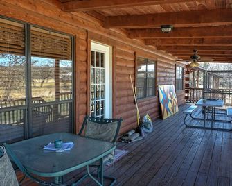 Log Home On The Frio River - Leakey - Balcony