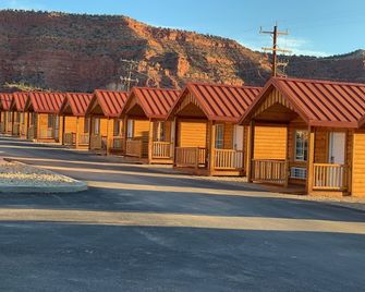 Red Canyon Cabins - Kanab - Edificio