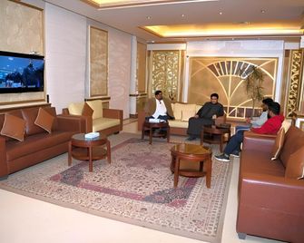 Continental Suite Farwaniya - Kuwait - Oleskelutila