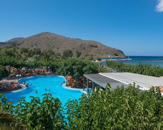 Corissia Beach Hotel - Georgioupoli - Pool