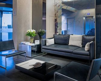 AC Hotels by Marriott Sants - ברצלונה - לובי