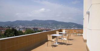 Hotel Palacio de Asturias - Oviedo - Balcony
