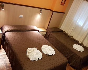 Hotel Catedral - Mar del Plata - Makuuhuone