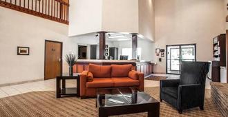 Comfort Suites Peoria I-74 - Peoria - Pokój dzienny