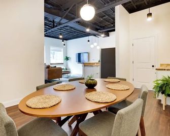 Modern Harrisonburg Home - 2 Mi To Jmu! - Harrisonburg - Dining room