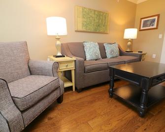 Parkside Resort By Kees Vacations - Williamsburg - Living room