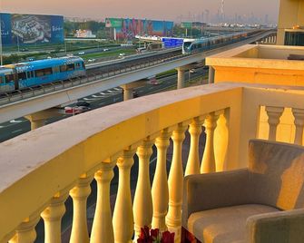 Homeland Hostel - Dubaï - Balcon