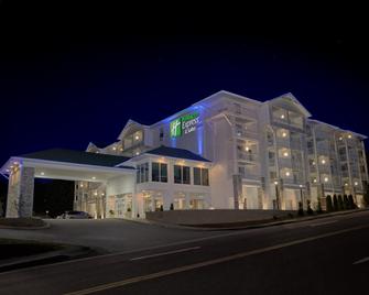 Holiday Inn Express & Suites Pigeon Forge - Sevierville - Sevierville - Bygning