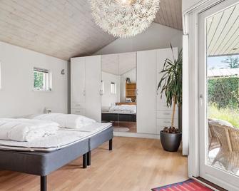 2 Bedroom Lovely Home In Malling - Malling - Habitación