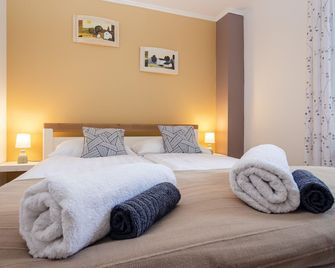 Casa Montana-Mokka Apartment - Balatonalmádi - Bedroom