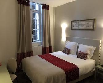 Hotel Du Pont Vieux - Carcassonne - Phòng ngủ