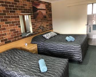 Denman Motor Inn - Denman - Bedroom