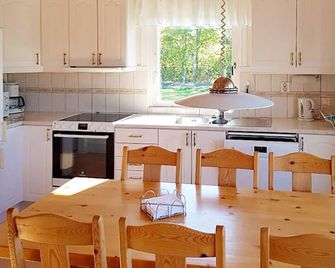 4 Person Holiday Home in Byxelkrok-by Tr - Byxelkrok