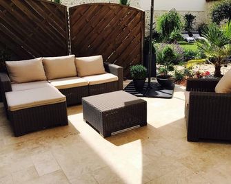 Demeure Saint Martin - Vertus - Patio