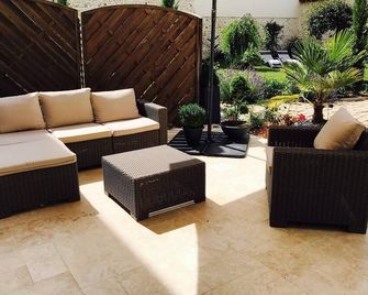 Demeure Saint Martin - Vertus - Patio