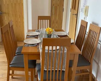 Charming, Harbourside Apartment Killaloe, Co Clare - Killaloe - Comedor