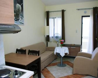 Hotel Priscapac Resort & Apartments - Prižba - Sala de estar