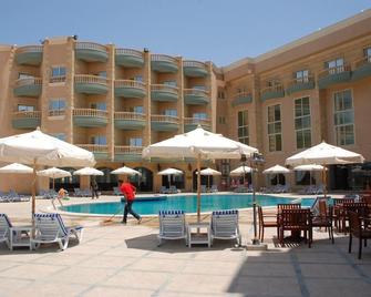 Sea View Hotel Elagamy - Alexandria - Pool