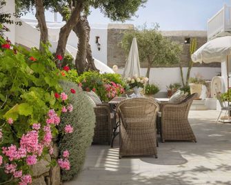Despotiko Hotel - Míkonos - Patio