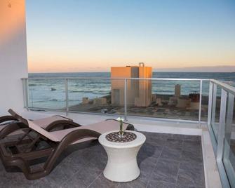 Seaview Hotel Boutique - Punta del Este - Parveke