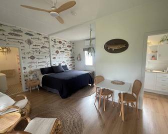 Mrandmrs Fish Cabins - American River - Habitación