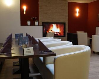 Sporthotel Neuruppin - Neuruppin - Lounge