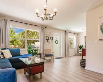 Blue vacation house - Venice - Living room