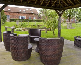 Holtby Grange Cottages - York - Patio